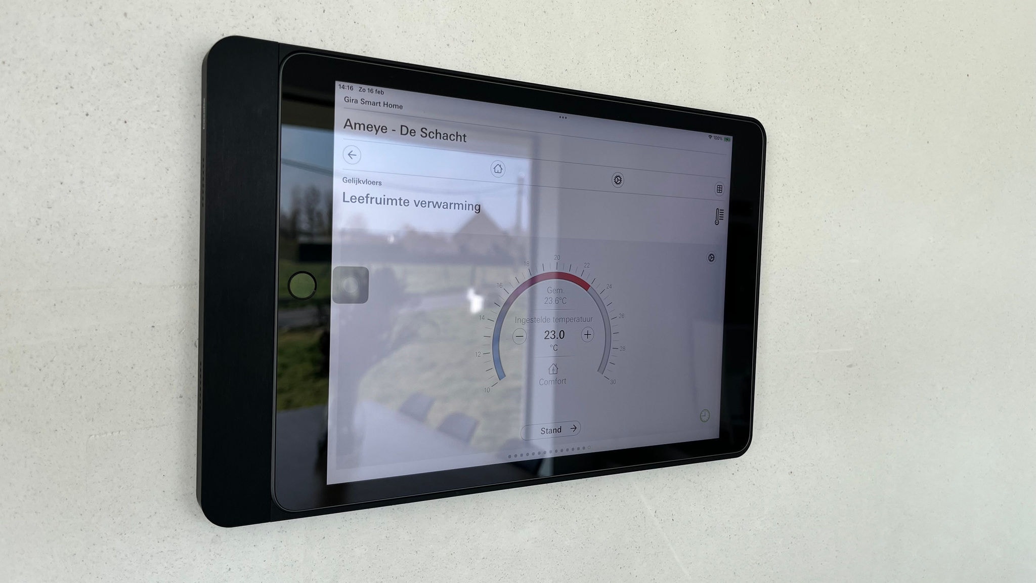 Controller for the air-to-water heat pump for optimal home heating