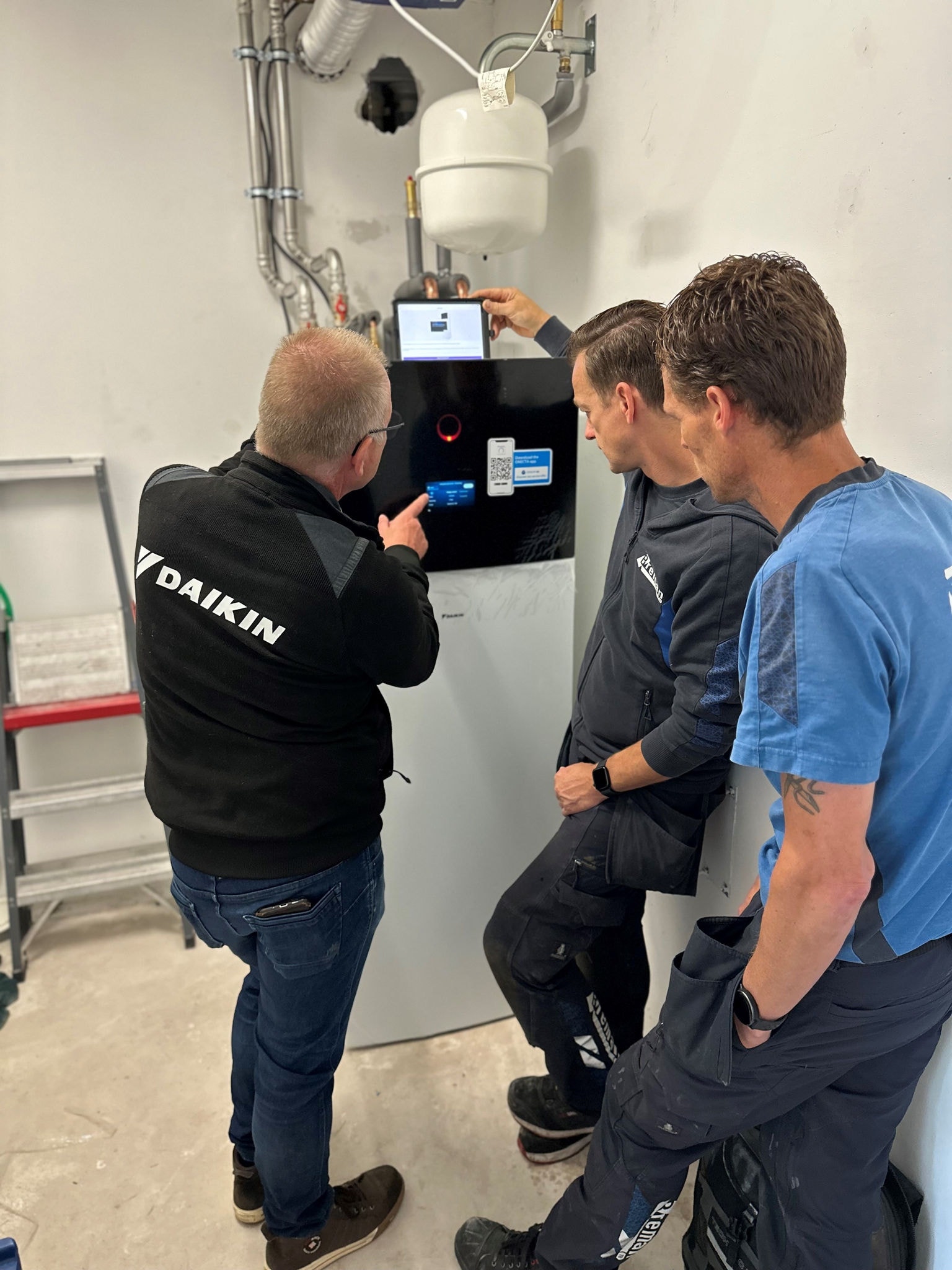 Field Service Engineer met Breman monteur